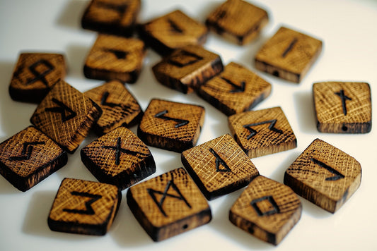 🪨 How to Use Rune Stones: A Beginner’s Guide to Casting Ancient Wisdom